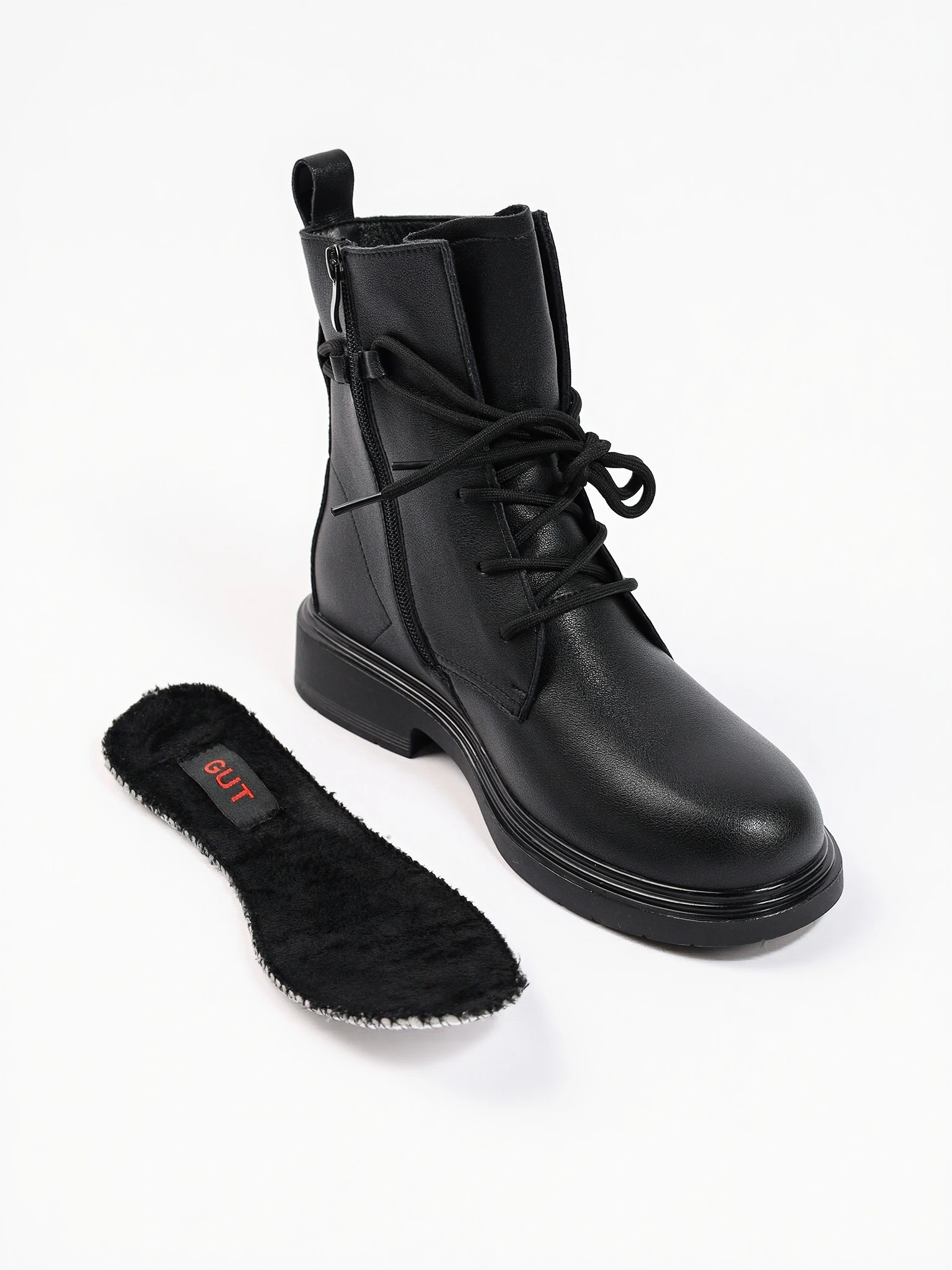 Ботинки-дерби черного цвета из натуральной кожи